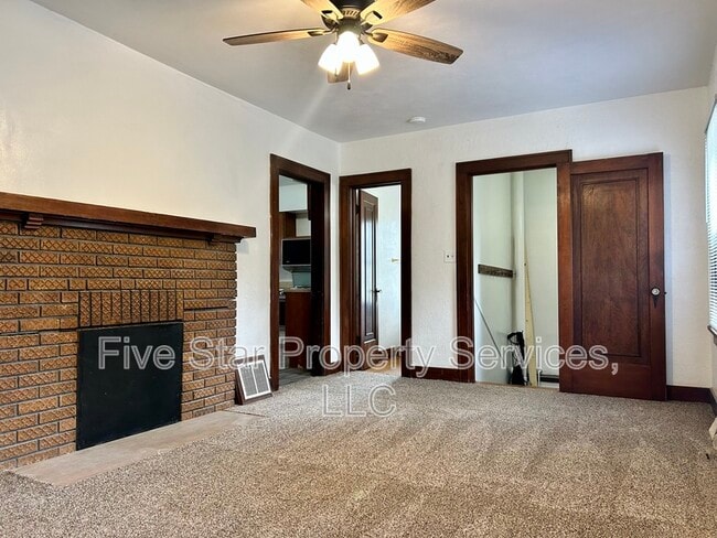 Photo - 2360 S 9th St