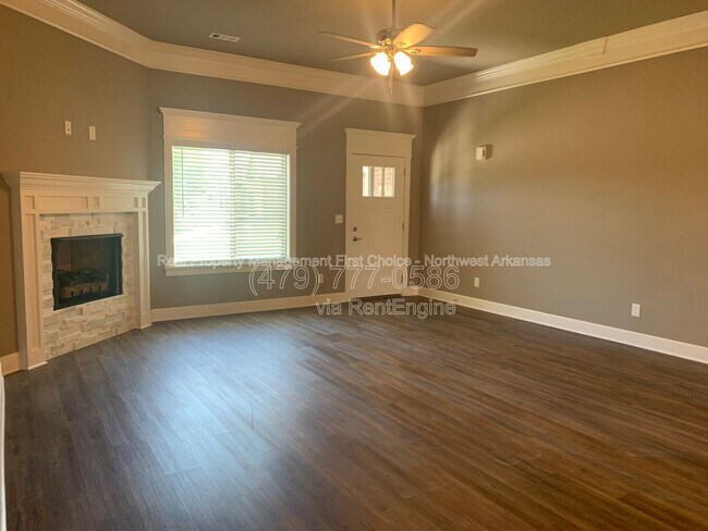 Photo - 537 Buckboard Rd