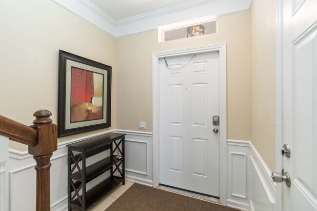 Photo - 5038 Tideview Cir