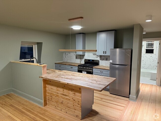 Building Photo - 31 N Eckar St Unit 3 Rental