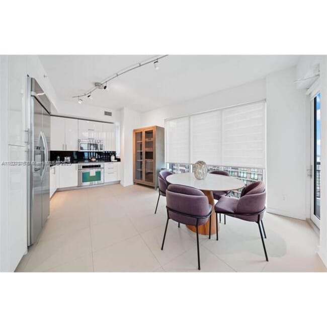 Photo - 60 SW 13th St
