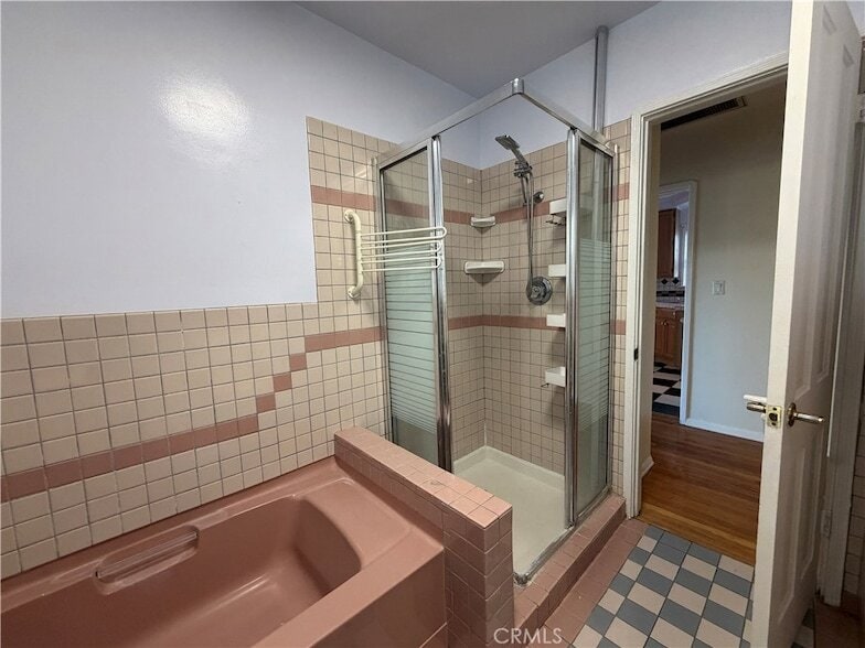 Photo - 1107 Manley Dr