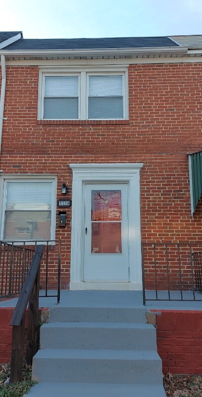 1114 Anglesea St