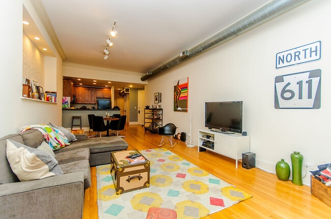 Photo - 166 W Grand Ave