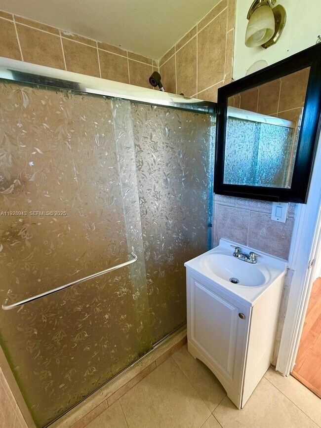 Photo - 5001 SW 113th Ct Unit A