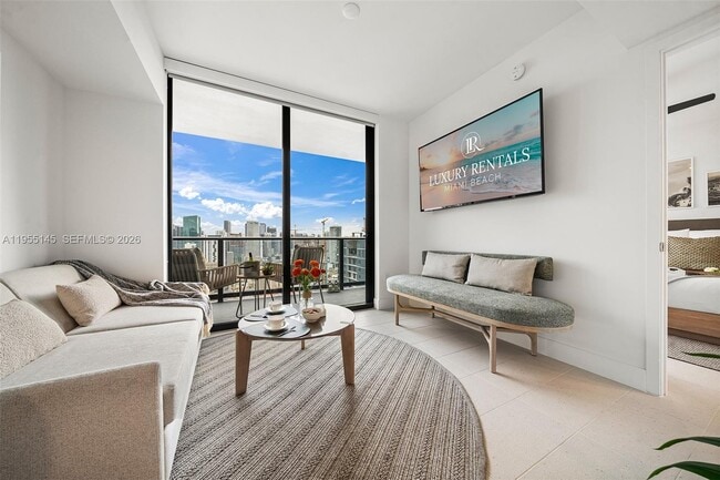 Photo - 601 NE 1st Ave Unidad 3514