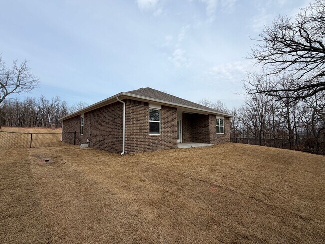 Photo - New Construction 3 Bedroom, 2 Bathroom on 1.43 Acre Wooded Lot!