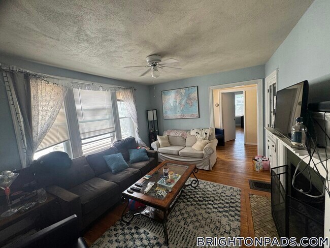 Photo - 29 Newcastle Rd Unit 2