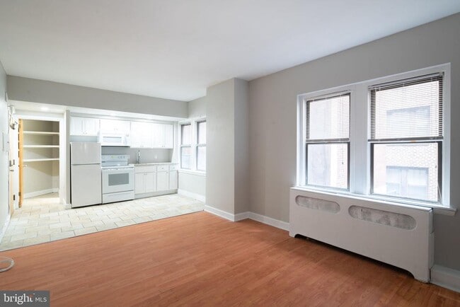 Photo - 1321 Spruce St