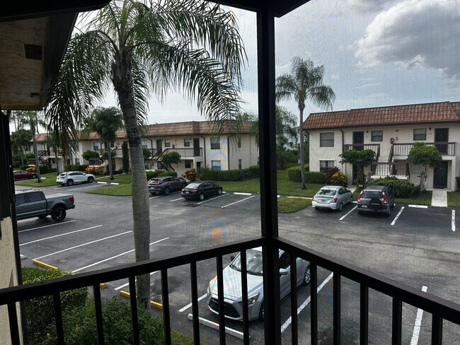 Photo - 7221 Golf Colony Ct Unidad 203