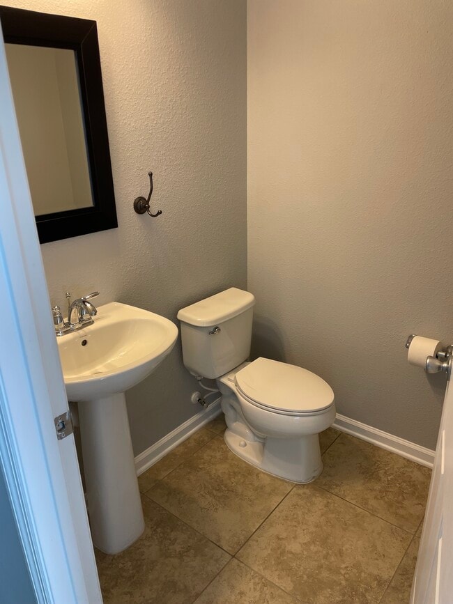 Photo - 113 Islander Dr