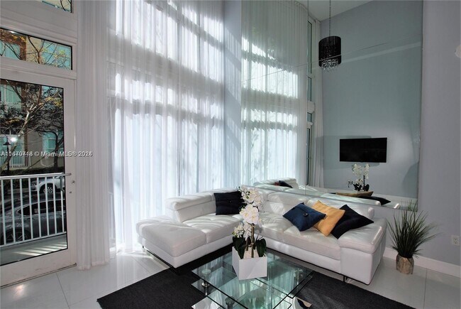 Photo - 301 NE 20th Ter