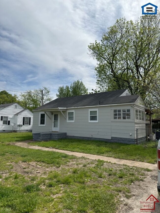 Photo - 1420 Choate Rd