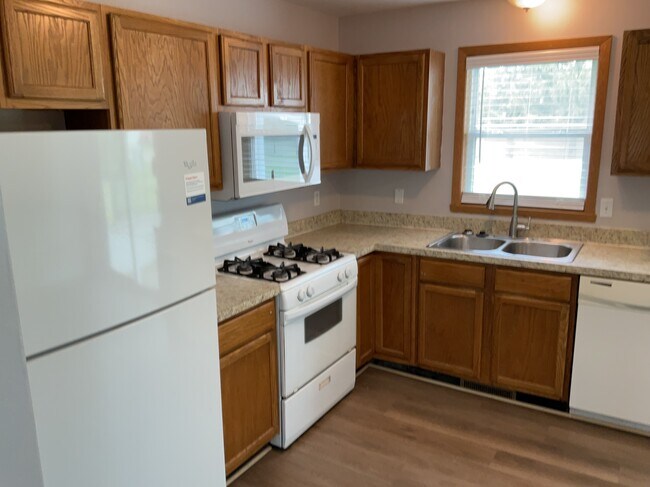 6549 Samantha Ln