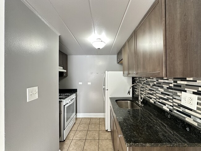 Photo - 3810 25th Ave Unidad 3