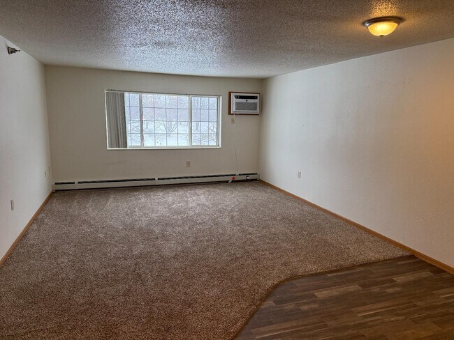 Building Photo - 800 26th St NW