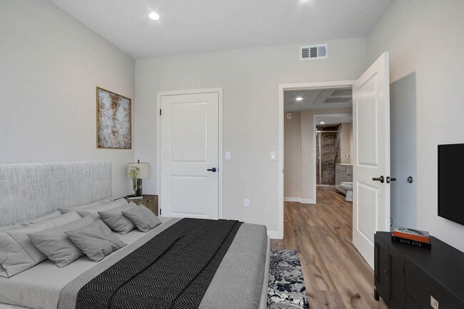 5501 Laurel Canyon Blvd