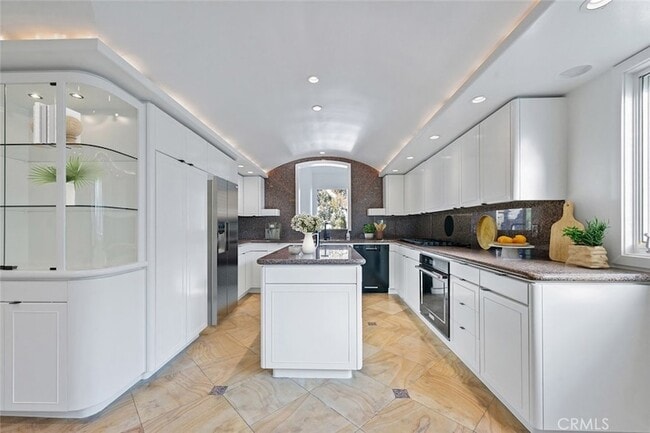 Photo - 411 Goldenrod Ave