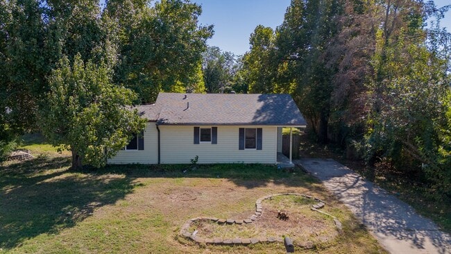 Photo - Charming 2-Bedroom Home with Fresh Updates in Midwest City