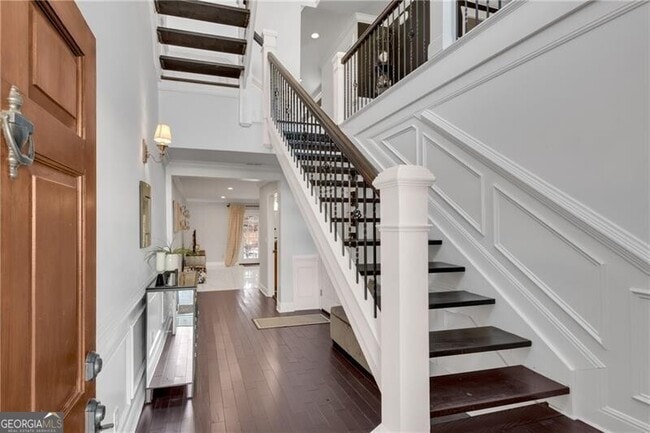 Photo - 54 Basswood Cir NE