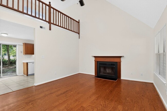 Photo - 7116 Markway Dr