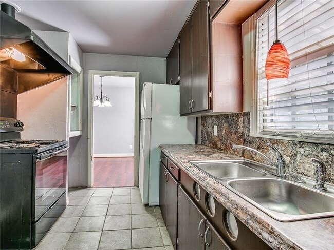 Photo - 1836 Westchester Dr