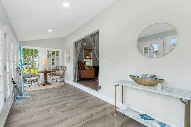 Photo - 9265 Hickory St