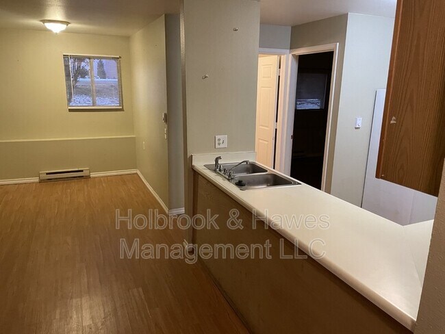Photo - 4531 Boardwalk Dr Unit Y - Y-2