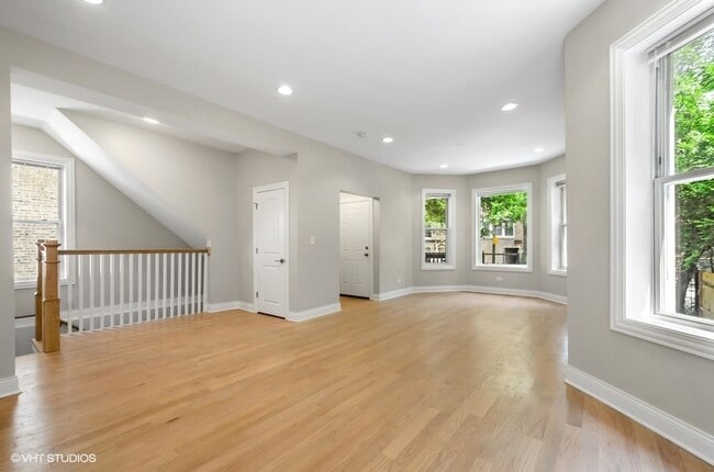 Photo - 5816 N Ridge Ave Unit 1F