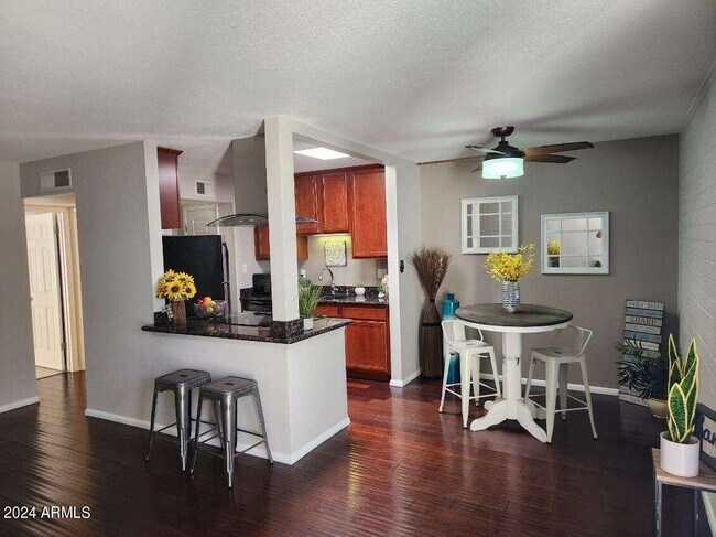 Photo - 4419 N 27th St Apartment Unit 10