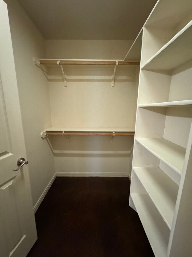 Photo - Taylors Crossing 2302 Unit B