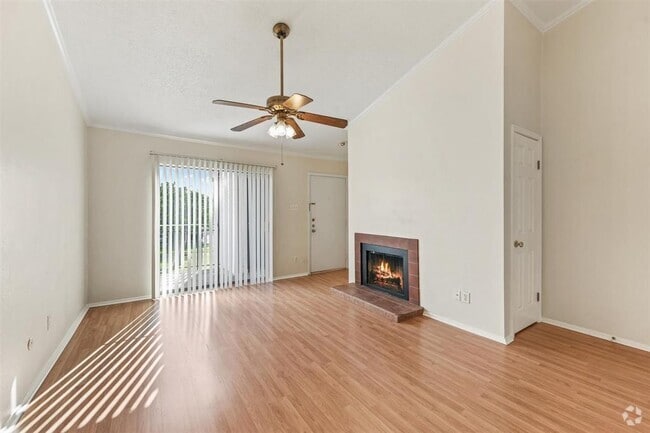 Building Photo - 7144 N Holiday Dr Rental