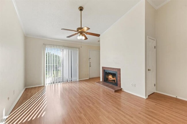 Photo - 7144 N Holiday Dr Condo