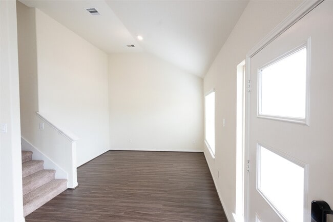 Photo - 216 N Lynx Trail