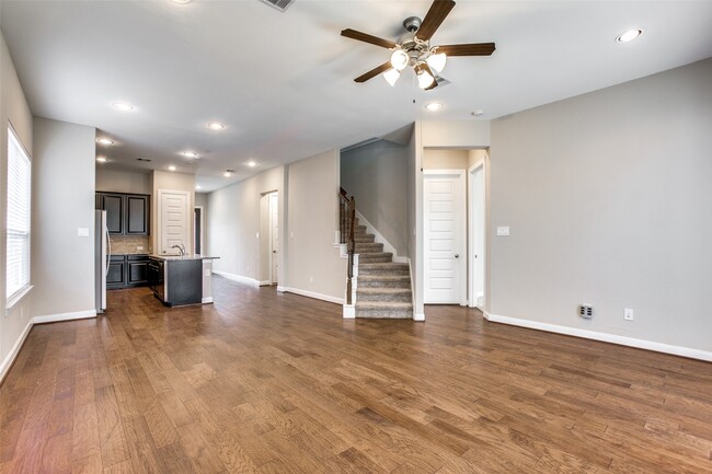 Photo - 22503 Miramar Bend Dr