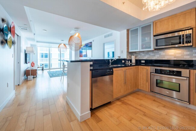 2821 N Ocean Blvd Unit 1102S
