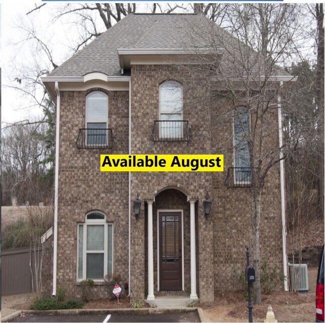 Building Photo - Falls Grove