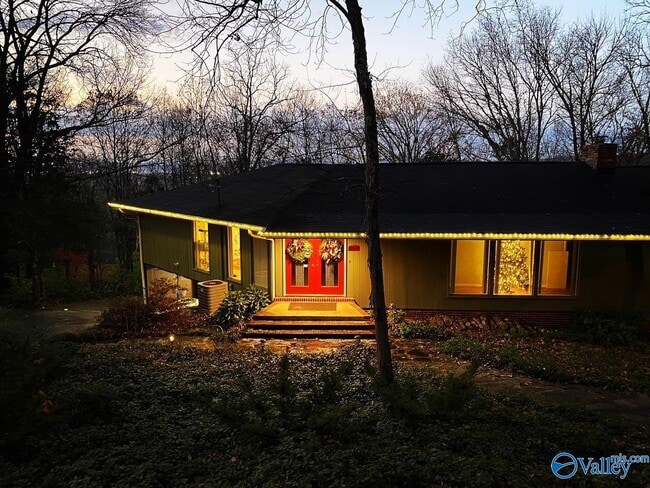 Building Photo - 2210 Briarcliff Rd SE