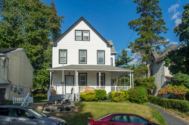 Photo - 133 Beecher Ave Unidad #2