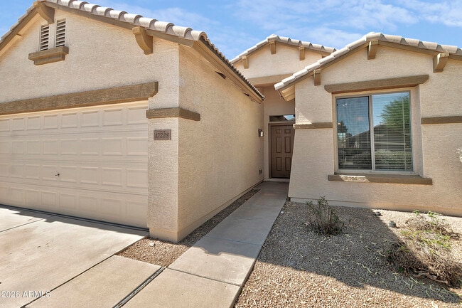 Photo - 17228 W Elm St
