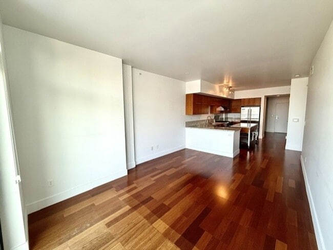 Photo - 2911 2nd Ave