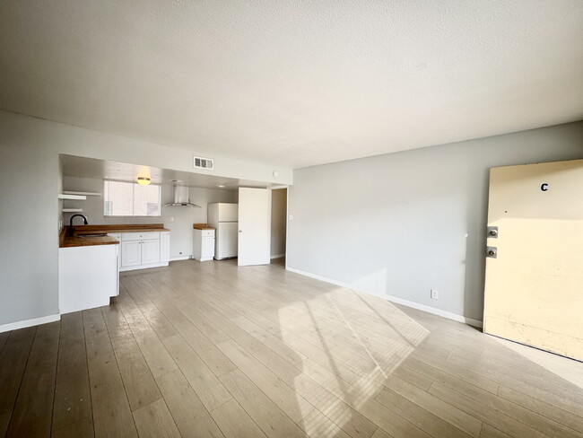 Photo - 922 N 1st St Unit #C