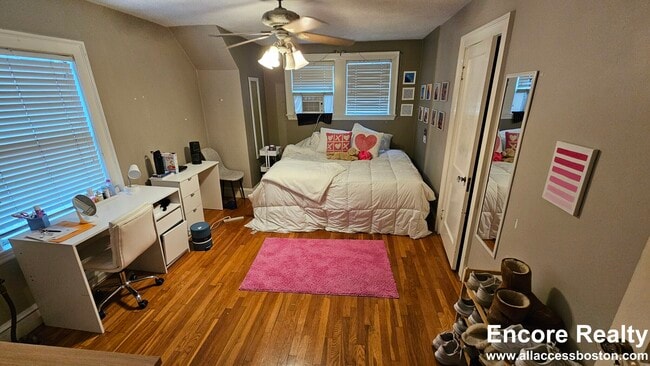 Photo - 52 Greycliff Rd