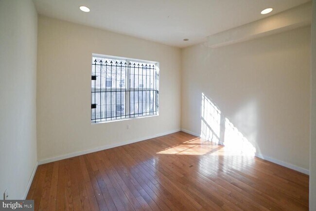 Photo - 1836 N 16th St Unit 1