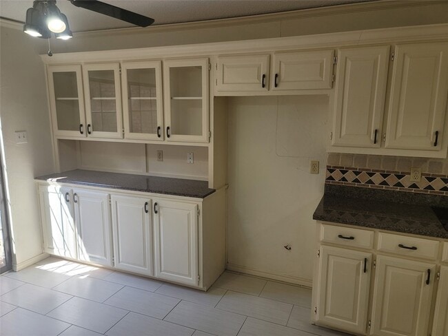 Photo - 5719 Encore Dr