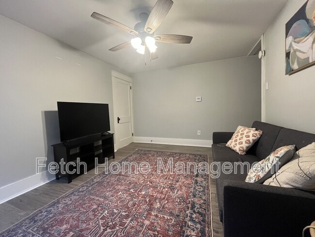 Photo - 834 W Main St Unit 834A