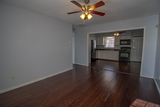 Photo - 822 Winnetka Ave