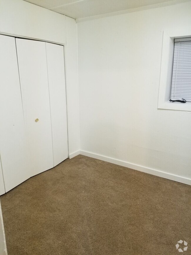 Building Photo - Newly remodeled 2 bed 1 bath in Prime Stev... Rental