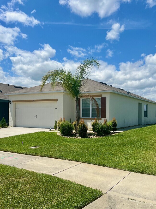 Photo - 514 Armoyan Wy