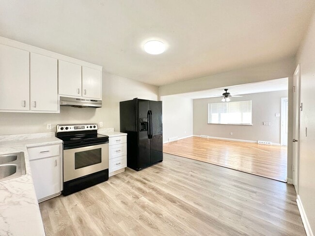 Photo - Modern and Spacious Duplex Style Home with...